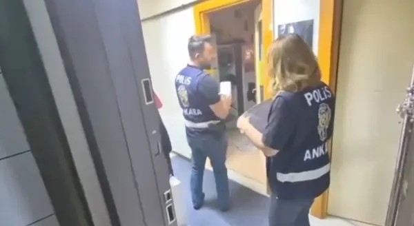 'Aşk Oyunu' Çetesine Operasyon! Flört Vaadiyle Evlerine Çağırdılar Dehşeti Yaşattılar